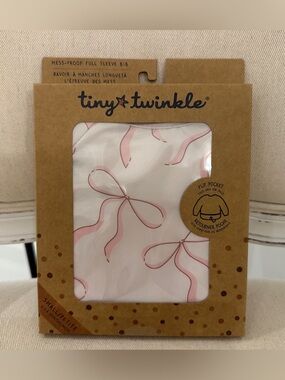 🎀 NWT Tiny Twinkle Mess-Proof Bow Baby Bib Long Sleeve 6-24M
